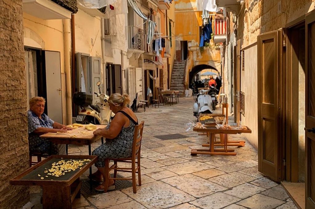 ARRICCHIRE L?EUR(TM)ESPERIENZA DEL VIAGGIO: IL TURISMO TRASFORMATIVO
